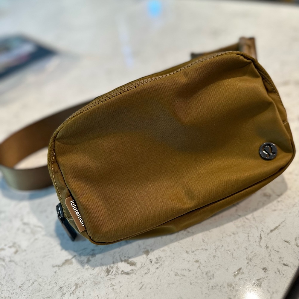 Burnt Carmel LuLu Lemon Everywhere Belt Bag 1L